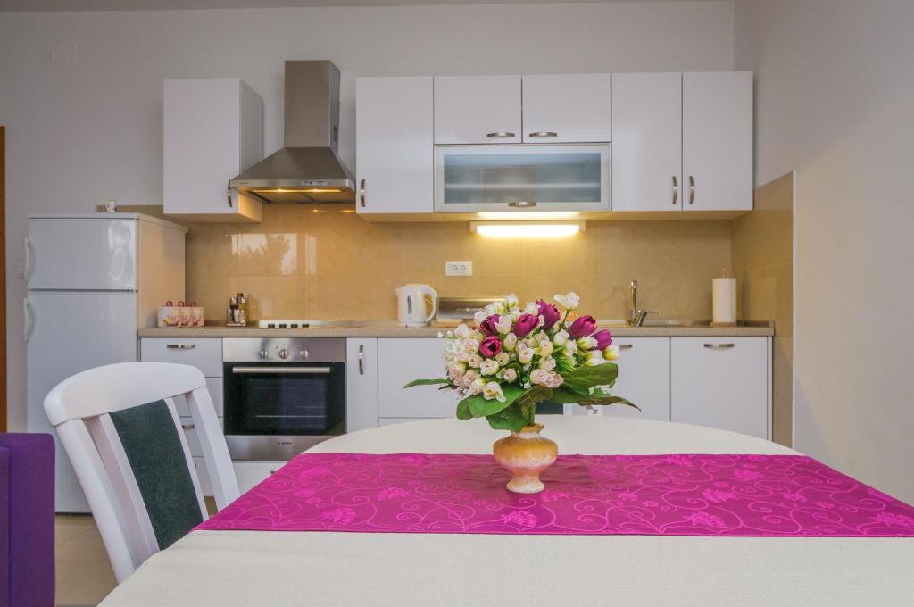 Apartments Zuvela Спліт Номер фото