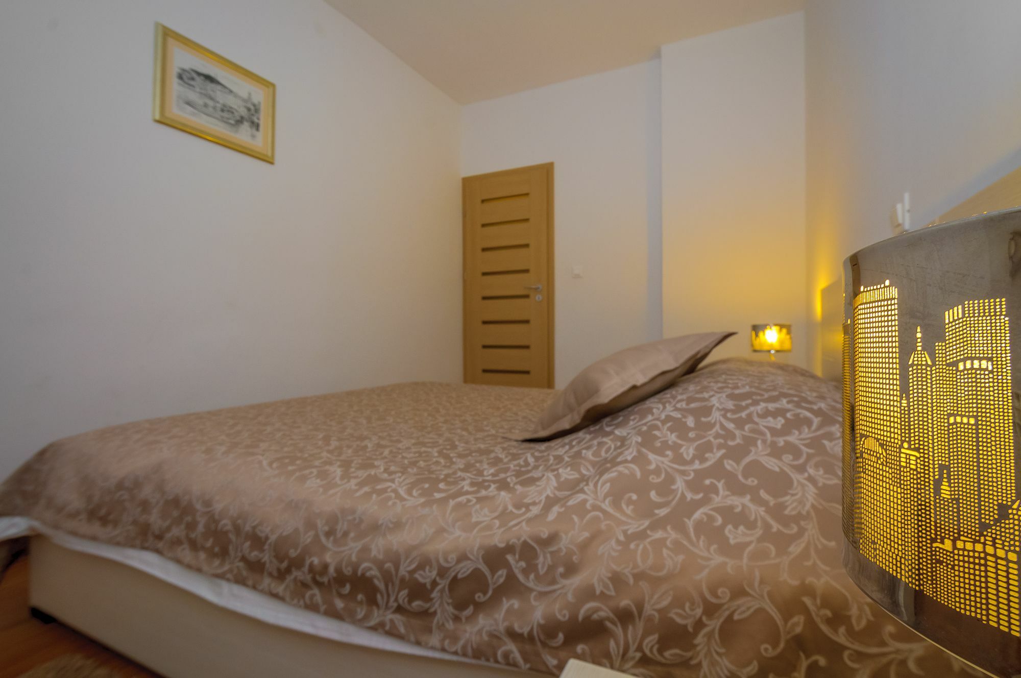 Apartments Zuvela Спліт Екстер'єр фото