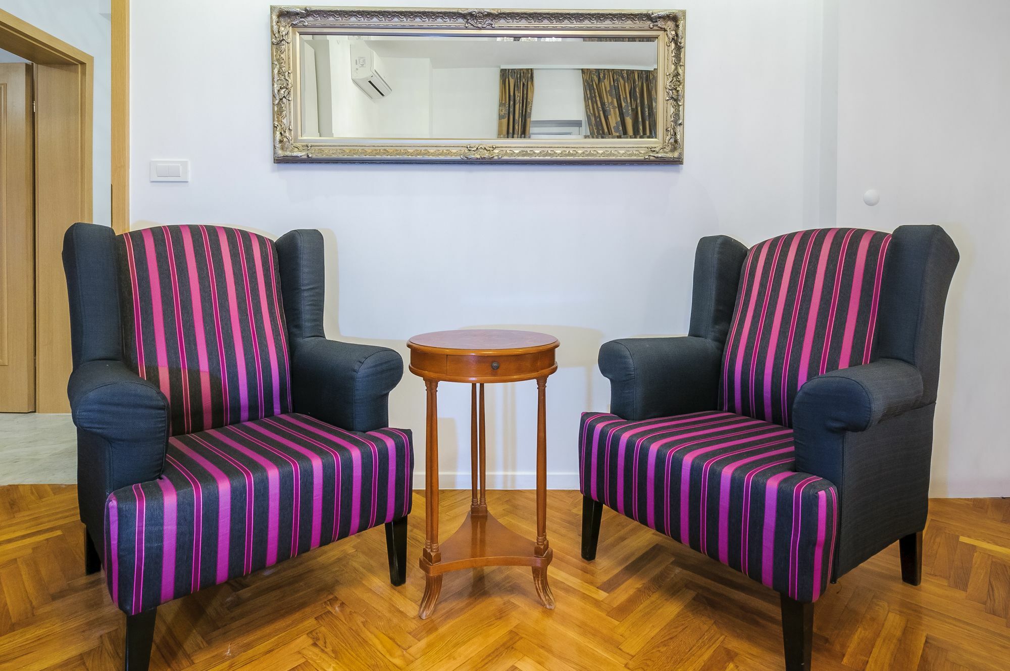 Apartments Zuvela Спліт Екстер'єр фото